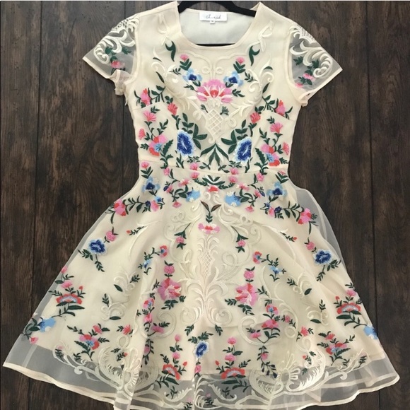 ChicWish Garden Dress beautifully embroidered - Picture 3 of 6